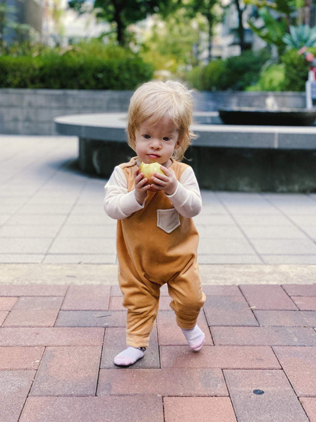 Shoulder snap romper