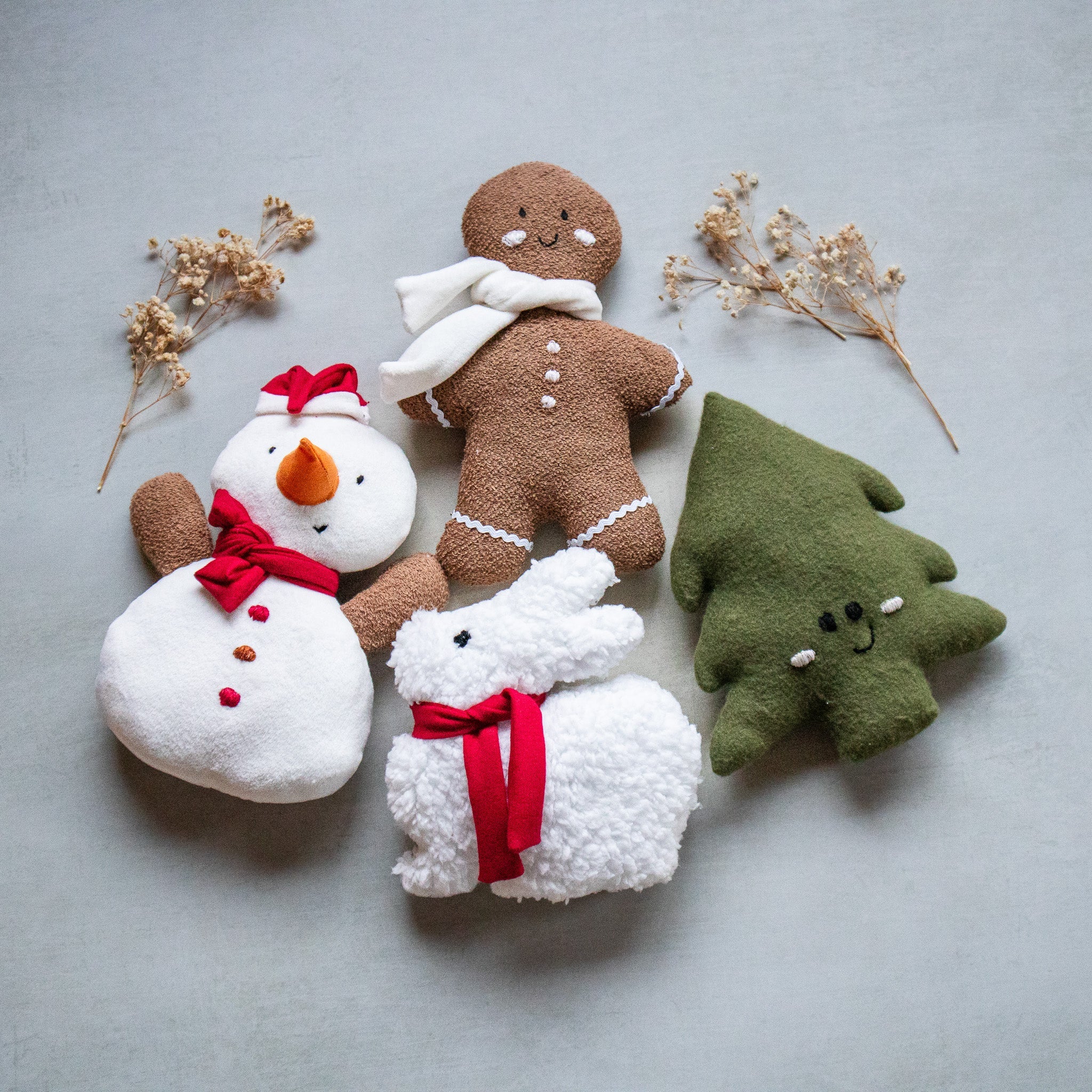 Christmas toys: Snowman, Gingerbread man, Bunny and Christmas Tree